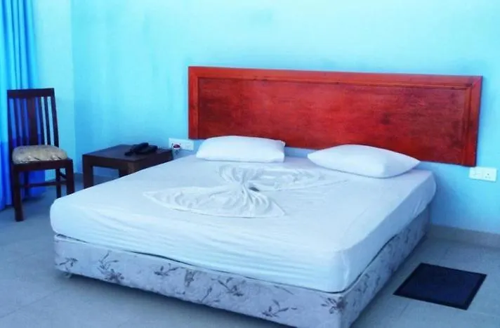 Hotel Rani Beach Resorts Negombo