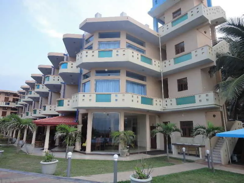 Hotel Rani Beach Resorts Negombo